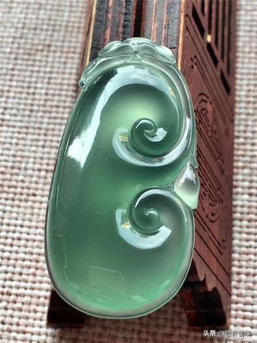 关于如意翡翠价格多少的信息-第8张图片-翡翠网 关于如意翡翠价格多少的信息-第8张图片-翡翠网