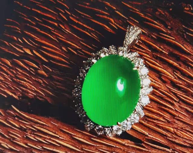 关于翡翠知识鉴赏大全的信息-第3张图片-翡翠网 关于翡翠知识鉴赏大全的信息-第3张图片-翡翠网