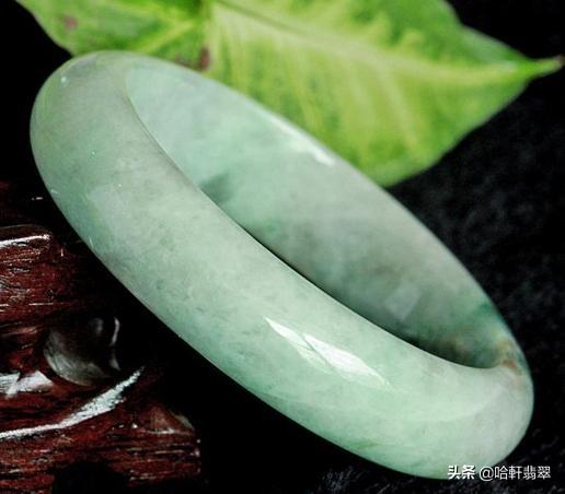 包含糯种翡翠手镯有铁锈的词条-第2张图片-翡翠网 包含糯种翡翠手镯有铁锈的词条-第2张图片-翡翠网