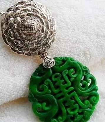 翡翠知识图解大全翡翠知识分享来了-第11张图片-翡翠网 翡翠知识图解大全翡翠知识分享来了-第11张图片-翡翠网