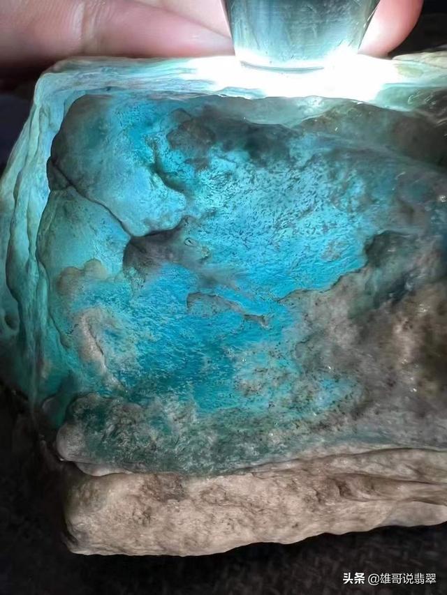 翡翠原石入门知识,翡翠原石销售方法-第1张图片-翡翠网 翡翠原石入门知识,翡翠原石销售方法-第1张图片-翡翠网