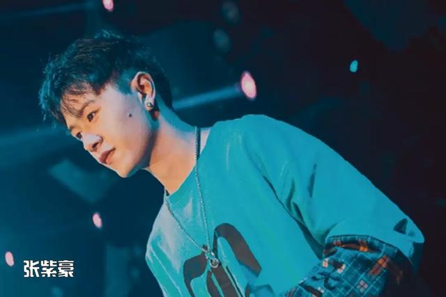 嘉年华抖音多少钱抖音一号多少钱-第5张图片-翡翠网 嘉年华抖音多少钱抖音一号多少钱-第5张图片-翡翠网