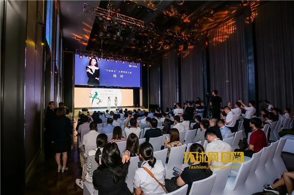 中国珠宝的钻戒怎么样中国珠宝央企品牌-第3张图片-翡翠网 中国珠宝的钻戒怎么样中国珠宝央企品牌-第3张图片-翡翠网