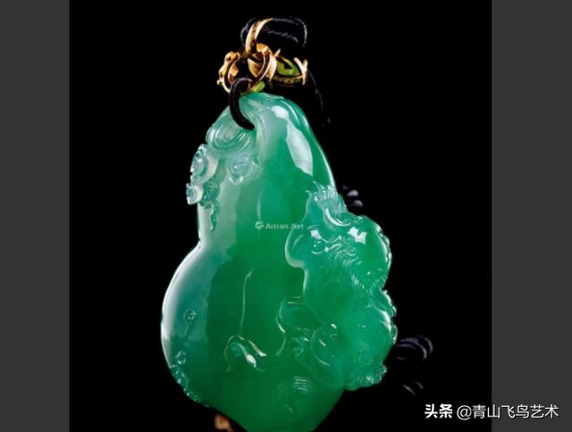 天然冰种翡翠价格的简单介绍-第5张图片-翡翠网 天然冰种翡翠价格的简单介绍-第5张图片-翡翠网