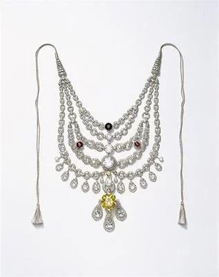 世界十大著名钻石,世界十大钻石品牌排行-第3张图片-翡翠网 世界十大著名钻石,世界十大钻石品牌排行-第3张图片-翡翠网