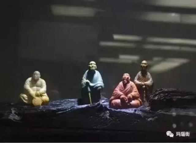 怎么区分玉石和玛瑙玉翡翠玛瑙的原石一样吗-第3张图片-翡翠网 怎么区分玉石和玛瑙玉翡翠玛瑙的原石一样吗-第3张图片-翡翠网