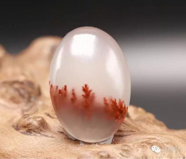 怎么区分玉石和玛瑙玉翡翠玛瑙的原石一样吗-第6张图片-翡翠网 怎么区分玉石和玛瑙玉翡翠玛瑙的原石一样吗-第6张图片-翡翠网