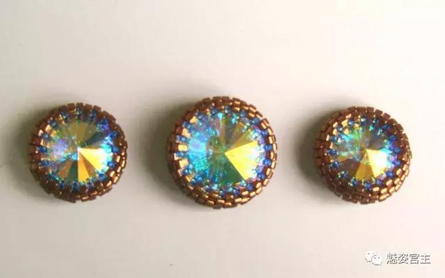 翡翠手镯可以用手盘玩吗翡翠珠子手镯如何盘玩-第25张图片-翡翠网 翡翠手镯可以用手盘玩吗翡翠珠子手镯如何盘玩-第25张图片-翡翠网