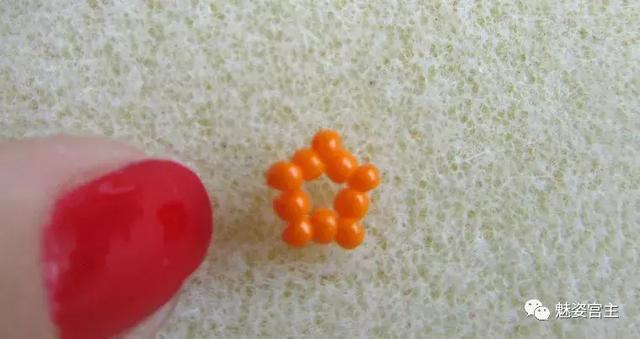 翡翠手镯可以用手盘玩吗翡翠珠子手镯如何盘玩-第28张图片-翡翠网 翡翠手镯可以用手盘玩吗翡翠珠子手镯如何盘玩-第28张图片-翡翠网