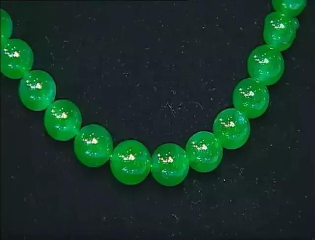 翡翠原石65公斤翡翠原石的价位-第5张图片-翡翠网 翡翠原石65公斤翡翠原石的价位-第5张图片-翡翠网