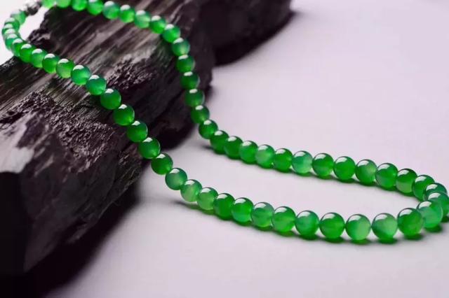 翡翠原石65公斤翡翠原石的价位-第12张图片-翡翠网 翡翠原石65公斤翡翠原石的价位-第12张图片-翡翠网