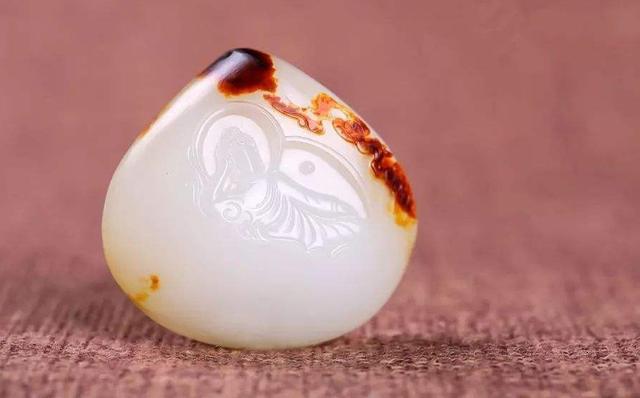 玉跟翡翠哪个价格高的简单介绍-第3张图片-翡翠网 玉跟翡翠哪个价格高的简单介绍-第3张图片-翡翠网