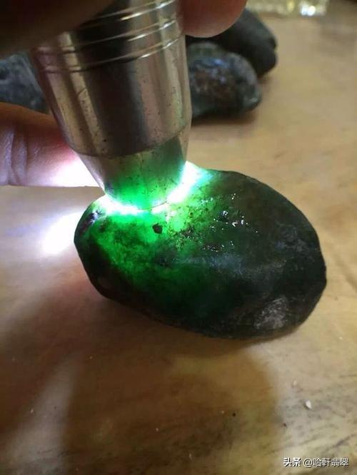 关于翡翠原石商标的信息-第9张图片-翡翠网 关于翡翠原石商标的信息-第9张图片-翡翠网