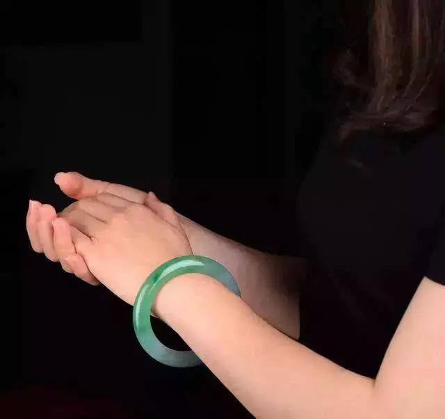 什么人不能带貔貅什么人不能带翡翠-第17张图片-翡翠网 什么人不能带貔貅什么人不能带翡翠-第17张图片-翡翠网