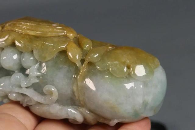 包含翡翠手件价格表大全的词条-第25张图片-翡翠网 包含翡翠手件价格表大全的词条-第25张图片-翡翠网