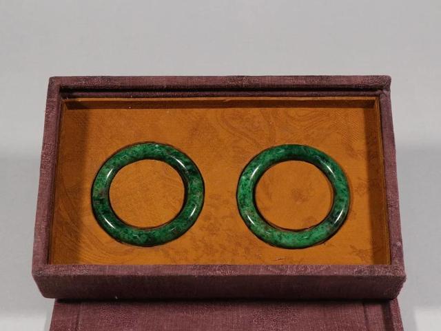 包含翡翠手件价格表大全的词条-第28张图片-翡翠网 包含翡翠手件价格表大全的词条-第28张图片-翡翠网