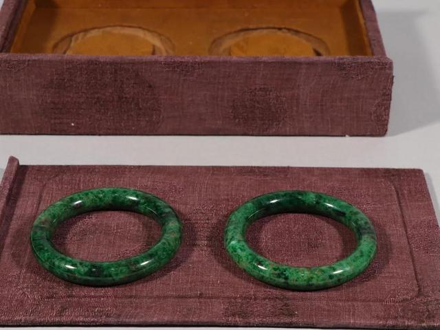 包含翡翠手件价格表大全的词条-第36张图片-翡翠网 包含翡翠手件价格表大全的词条-第36张图片-翡翠网