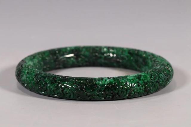 包含翡翠手件价格表大全的词条-第41张图片-翡翠网 包含翡翠手件价格表大全的词条-第41张图片-翡翠网