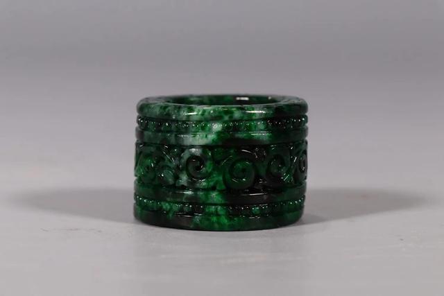 包含翡翠手件价格表大全的词条-第47张图片-翡翠网 包含翡翠手件价格表大全的词条-第47张图片-翡翠网