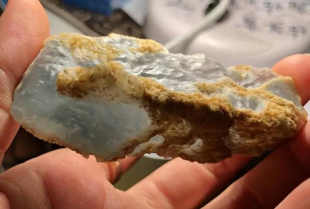 包含笑佛冰种翡翠吊坠价格的词条-第3张图片-翡翠网 包含笑佛冰种翡翠吊坠价格的词条-第3张图片-翡翠网