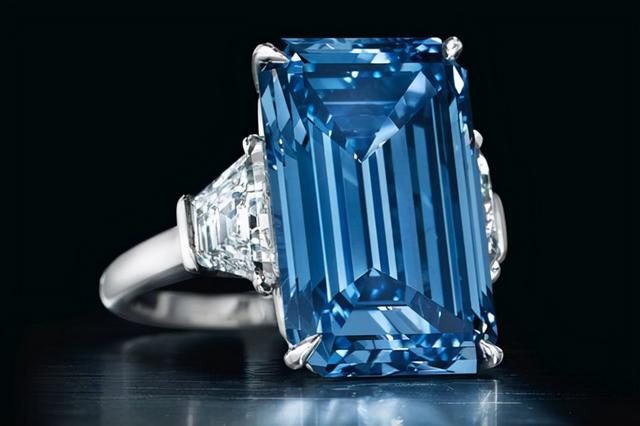 顶级钻石图片大全,世界十大著名钻石-第8张图片-翡翠网 顶级钻石图片大全,世界十大著名钻石-第8张图片-翡翠网