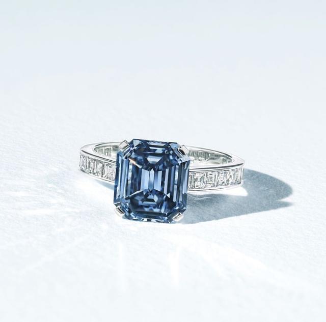 卡地亚戒指love系列cartier钻石项链-第4张图片-翡翠网 卡地亚戒指love系列cartier钻石项链-第4张图片-翡翠网