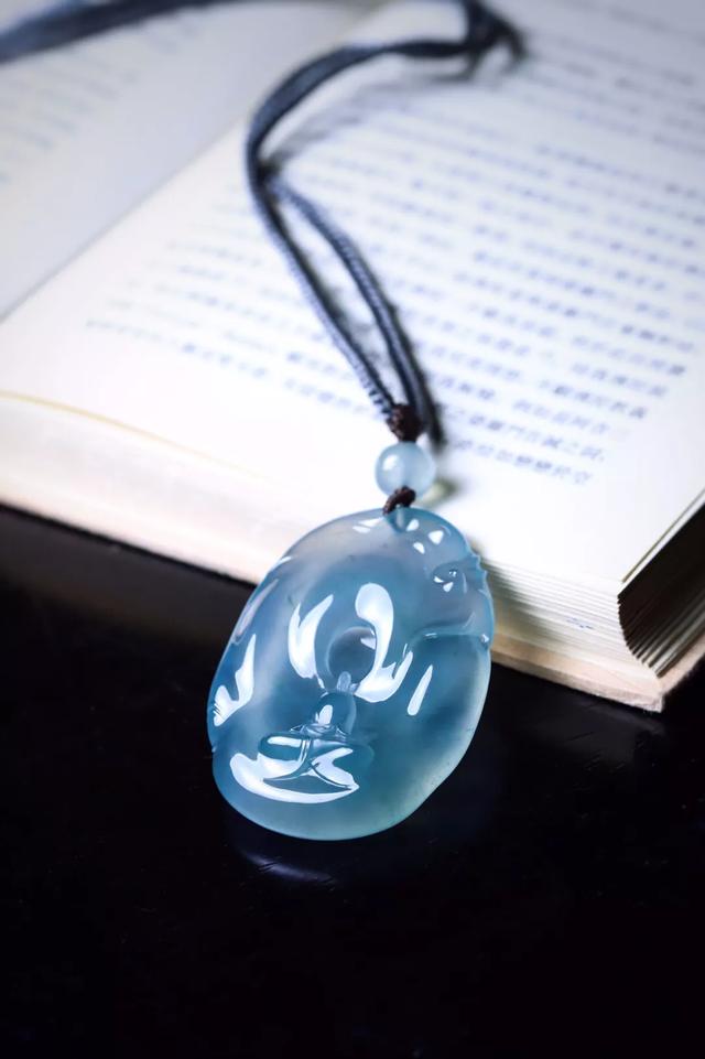 冰种翡翠贵吗糯种白青底翡翠价格-第3张图片-翡翠网 冰种翡翠贵吗糯种白青底翡翠价格-第3张图片-翡翠网