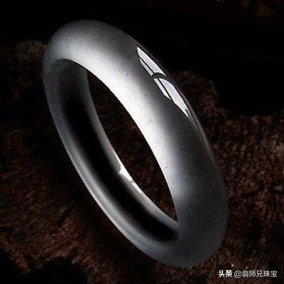 个人翡翠怎么卖掉,翡翠想卖掉到哪里卖-第1张图片-翡翠网 个人翡翠怎么卖掉,翡翠想卖掉到哪里卖-第1张图片-翡翠网