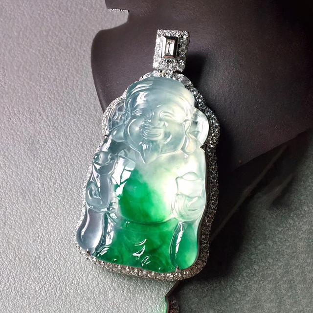 关于未来翡翠价格的走势的信息-第7张图片-翡翠网 关于未来翡翠价格的走势的信息-第7张图片-翡翠网