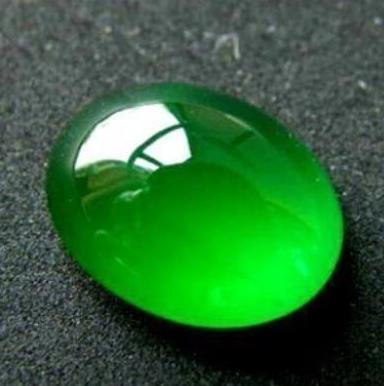 关于翡翠癣夹绿的价格的信息-第1张图片-翡翠网 关于翡翠癣夹绿的价格的信息-第1张图片-翡翠网