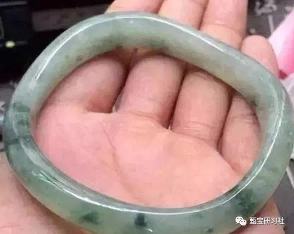 翡翠原石哪里收购,赵本山买翡翠原石-第12张图片-翡翠网 翡翠原石哪里收购,赵本山买翡翠原石-第12张图片-翡翠网