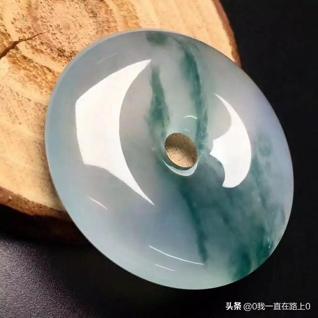 关于翡翠原石苍蝇翅翡翠的苍蝇翅抛光后怎么样-第6张图片-翡翠网 关于翡翠原石苍蝇翅翡翠的苍蝇翅抛光后怎么样-第6张图片-翡翠网