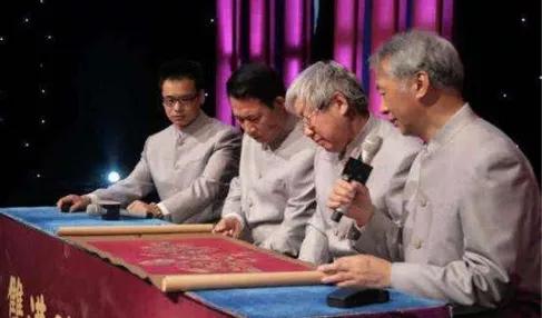 抖音翡翠知识点抖音上砍价玉是真的吗-第12张图片-翡翠网 抖音翡翠知识点抖音上砍价玉是真的吗-第12张图片-翡翠网