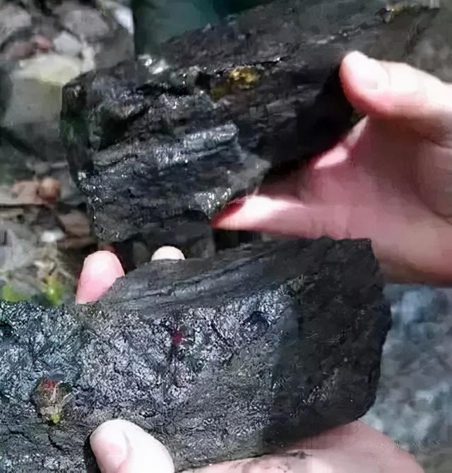 包含翡翠原石怎么开采的词条-第19张图片-翡翠网 包含翡翠原石怎么开采的词条-第19张图片-翡翠网