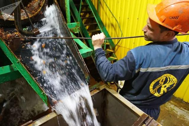 包含翡翠原石怎么开采的词条-第21张图片-翡翠网 包含翡翠原石怎么开采的词条-第21张图片-翡翠网