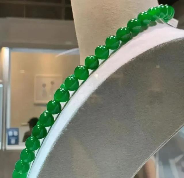 翡翠链价格的简单介绍-第4张图片-翡翠网 翡翠链价格的简单介绍-第4张图片-翡翠网