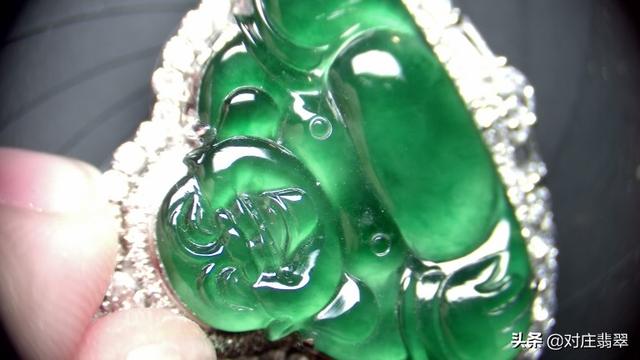 永楚料翡翠原石的简单介绍-第3张图片-翡翠网 永楚料翡翠原石的简单介绍-第3张图片-翡翠网