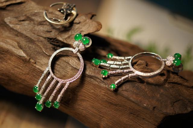 假翡翠有辐射吗,翡翠原石辐射大吗-第1张图片-翡翠网 假翡翠有辐射吗,翡翠原石辐射大吗-第1张图片-翡翠网