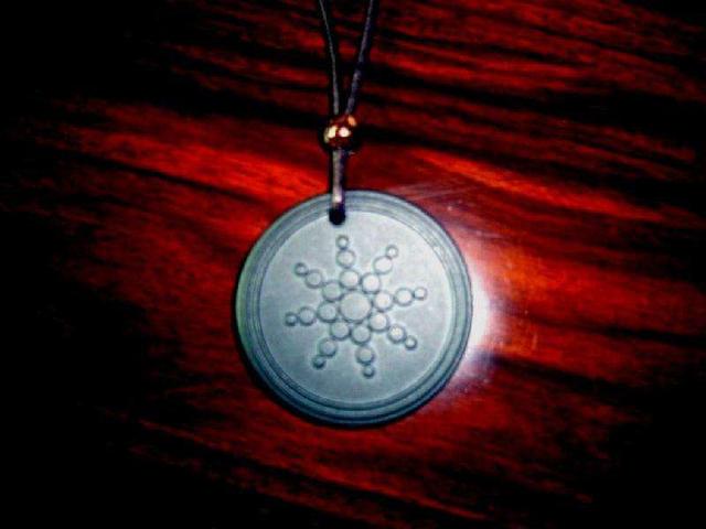 假翡翠有辐射吗,翡翠原石辐射大吗-第5张图片-翡翠网 假翡翠有辐射吗,翡翠原石辐射大吗-第5张图片-翡翠网