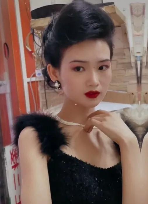 抖音搜索女明星,抖音女明星小斐照片-第18张图片-翡翠网 抖音搜索女明星,抖音女明星小斐照片-第18张图片-翡翠网