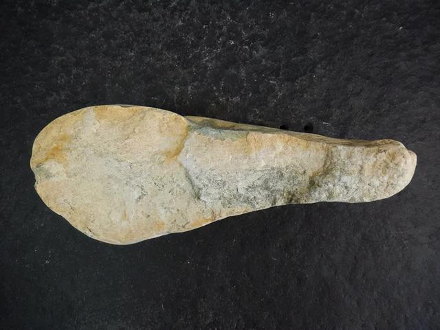 翡翠原石哪里挖,翡翠原石打灯表现-第4张图片-翡翠网 翡翠原石哪里挖,翡翠原石打灯表现-第4张图片-翡翠网