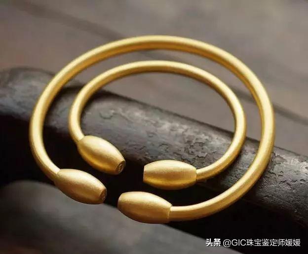 最差的翡翠手镯多少钱最精典翡翠手镯-第16张图片-翡翠网 最差的翡翠手镯多少钱最精典翡翠手镯-第16张图片-翡翠网