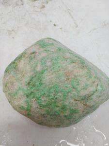 翡翠原石色料胜算翡翠色料的种水怎么看-第2张图片-翡翠网 翡翠原石色料胜算翡翠色料的种水怎么看-第2张图片-翡翠网