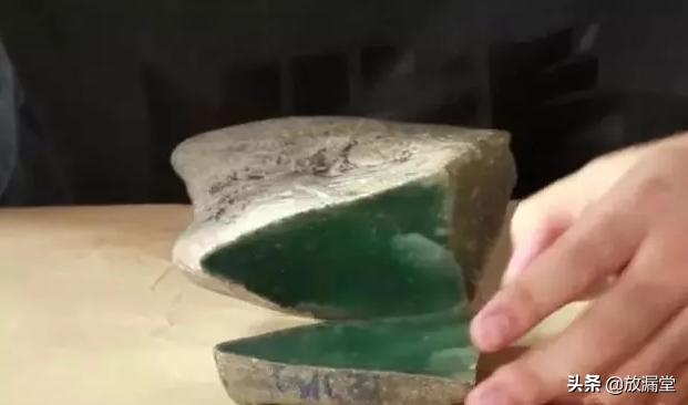 5元买翡翠原石福建翡翠买原石-第3张图片-翡翠网 5元买翡翠原石福建翡翠买原石-第3张图片-翡翠网