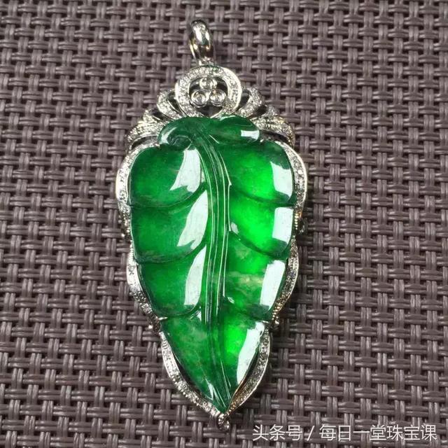 翡翠满绿玻璃种价格的简单介绍-第7张图片-翡翠网 翡翠满绿玻璃种价格的简单介绍-第7张图片-翡翠网