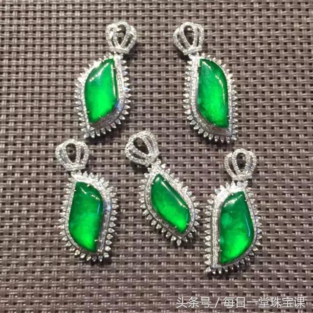 翡翠满绿玻璃种价格的简单介绍-第9张图片-翡翠网 翡翠满绿玻璃种价格的简单介绍-第9张图片-翡翠网