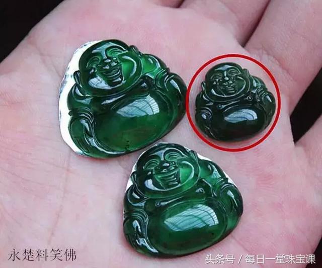 翡翠满绿玻璃种价格的简单介绍-第11张图片-翡翠网 翡翠满绿玻璃种价格的简单介绍-第11张图片-翡翠网