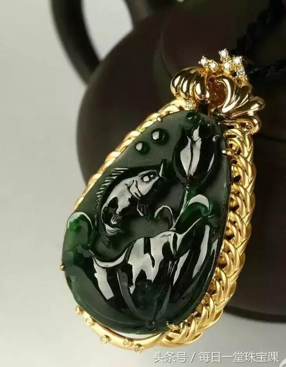 翡翠满绿玻璃种价格的简单介绍-第12张图片-翡翠网 翡翠满绿玻璃种价格的简单介绍-第12张图片-翡翠网