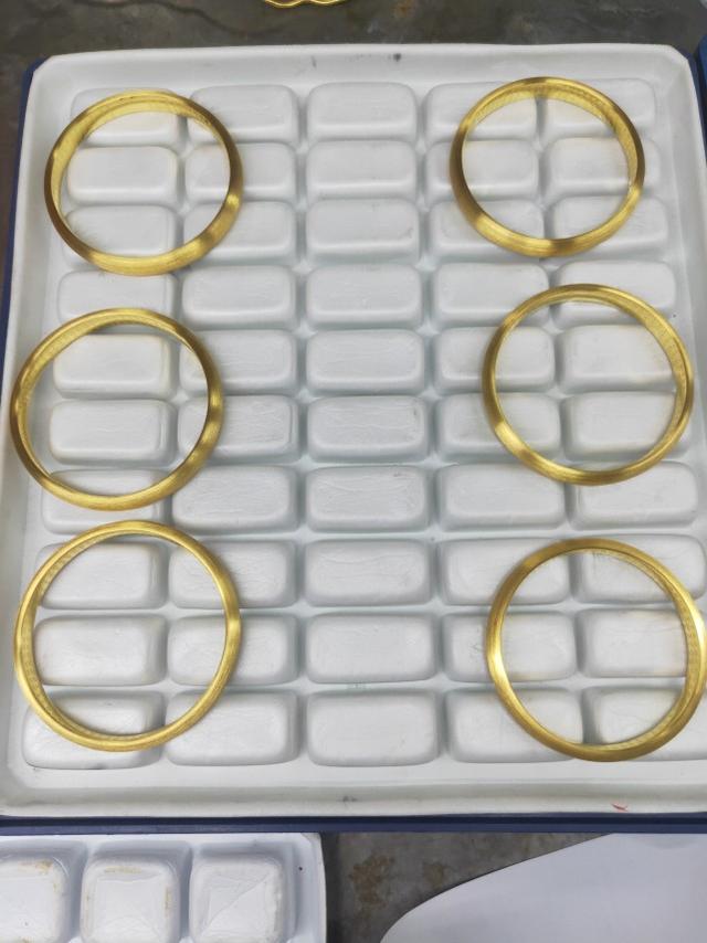 铂金黄金铂金和黄金的区别在哪里-第2张图片-翡翠网 铂金黄金铂金和黄金的区别在哪里-第2张图片-翡翠网