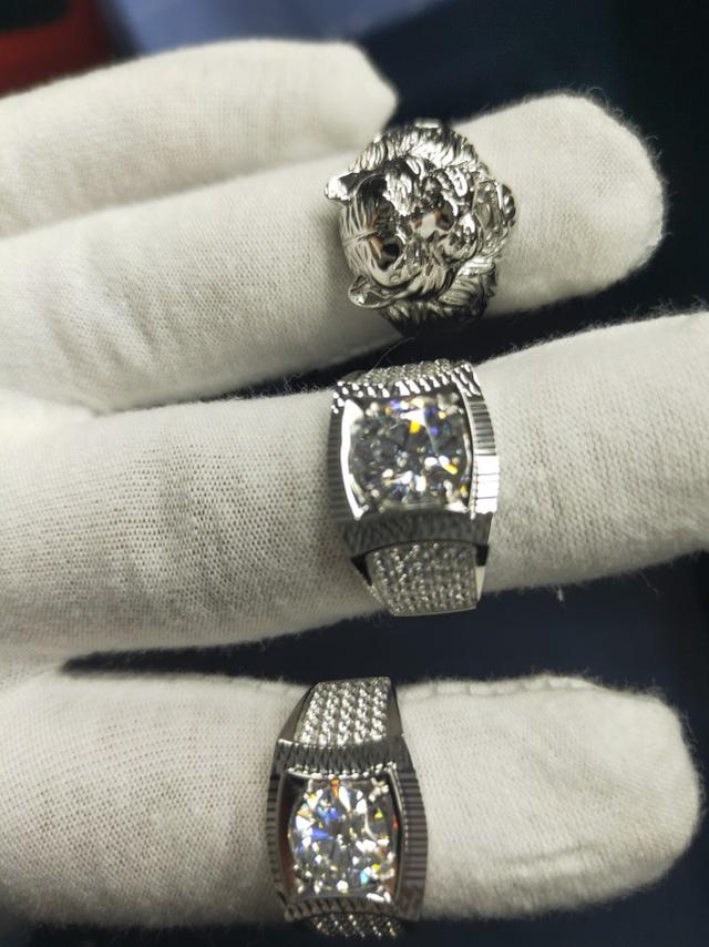 铂金黄金铂金和黄金的区别在哪里-第3张图片-翡翠网 铂金黄金铂金和黄金的区别在哪里-第3张图片-翡翠网